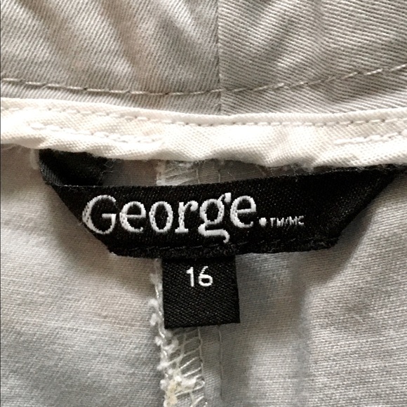 George Shorts - Picture 3 of 3